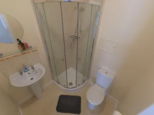 Room 8 en-suite bathroom - Double En-Suite, 2nd Floor