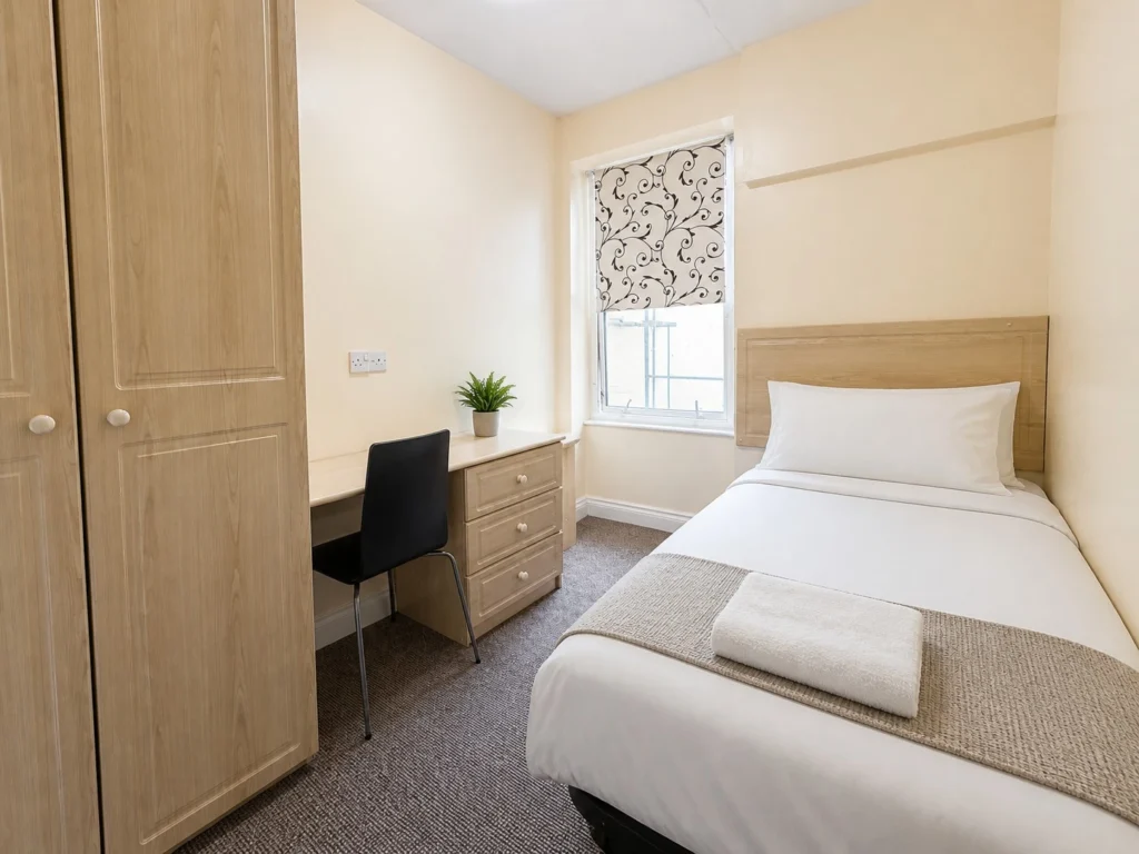 Room 15 bedroom - Single En-Suite, 1st Floor