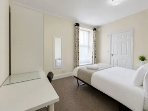 Room 16 bedroom - Double En-Suite, 1st Floor