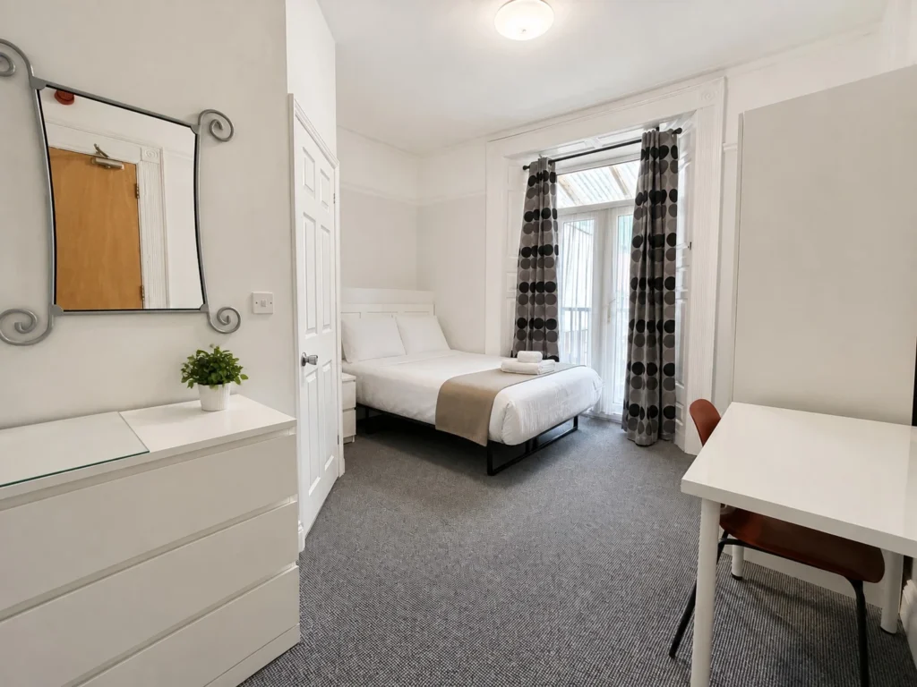 Room 26 bedroom - Double En-Suite, Ground Floor