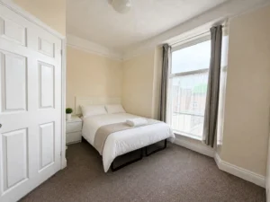 Room 27 bedroom, second view - Double En-Suite, 1st Floor