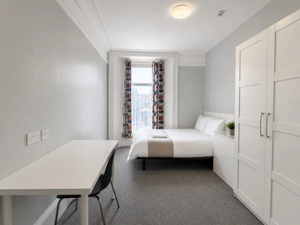 Room 29 bedroom - Double En-Suite, 1st Floor