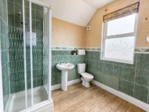 Room 32 bathroom - Double with Private Bathroom, 2nd Floor